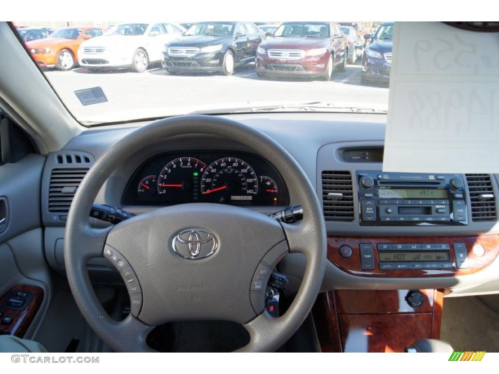 2005 Camry XLE - Super White / Taupe photo #31