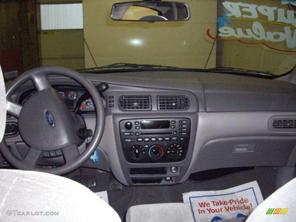 2007 Ford Taurus SE Medium/Dark Flint Dashboard Photo #45010165