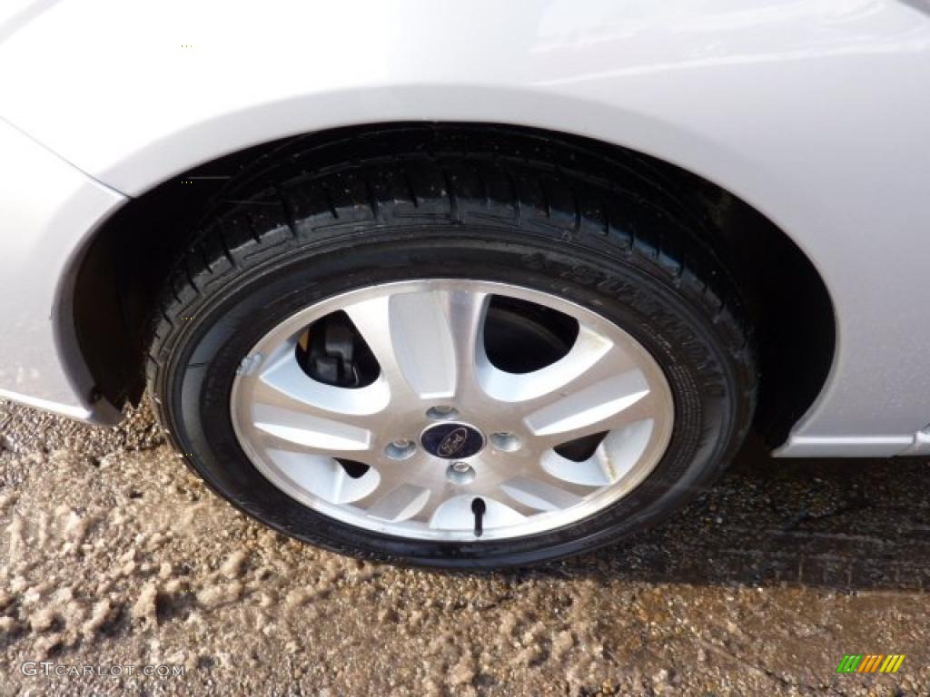 2005 Ford Focus ZX4 ST Sedan Wheel Photo #45010441