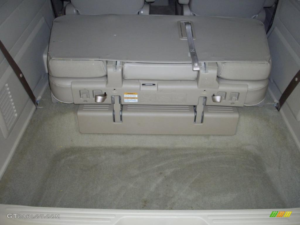 2004 Ford Freestar SEL Trunk Photo #45010505