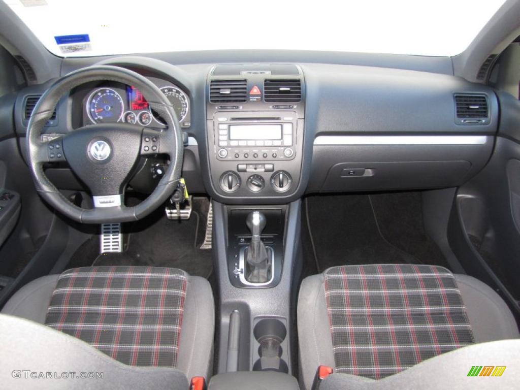 2008 Volkswagen GTI 4 Door Interlagos Plaid Cloth Dashboard Photo #45016458