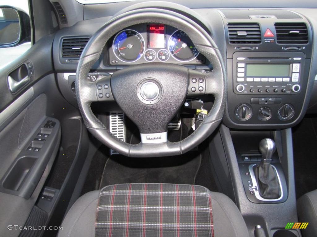 2008 Volkswagen GTI 4 Door Controls Photo #45016462