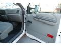 2004 Oxford White Ford F250 Super Duty XL Regular Cab Chassis  photo #15