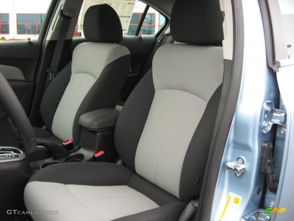 2011 Chevrolet Cruze LS interior Photo #45017636