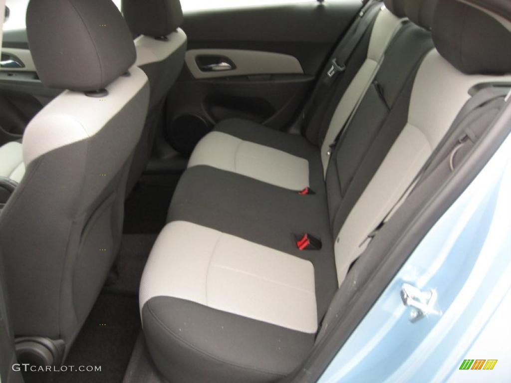 2011 Chevrolet Cruze LS interior Photo #45017640