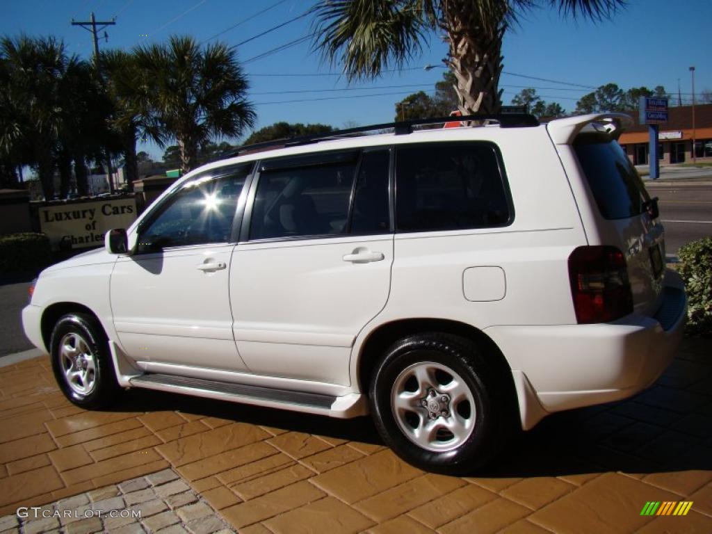 2004 Highlander I4 - Super White / Ash photo #7