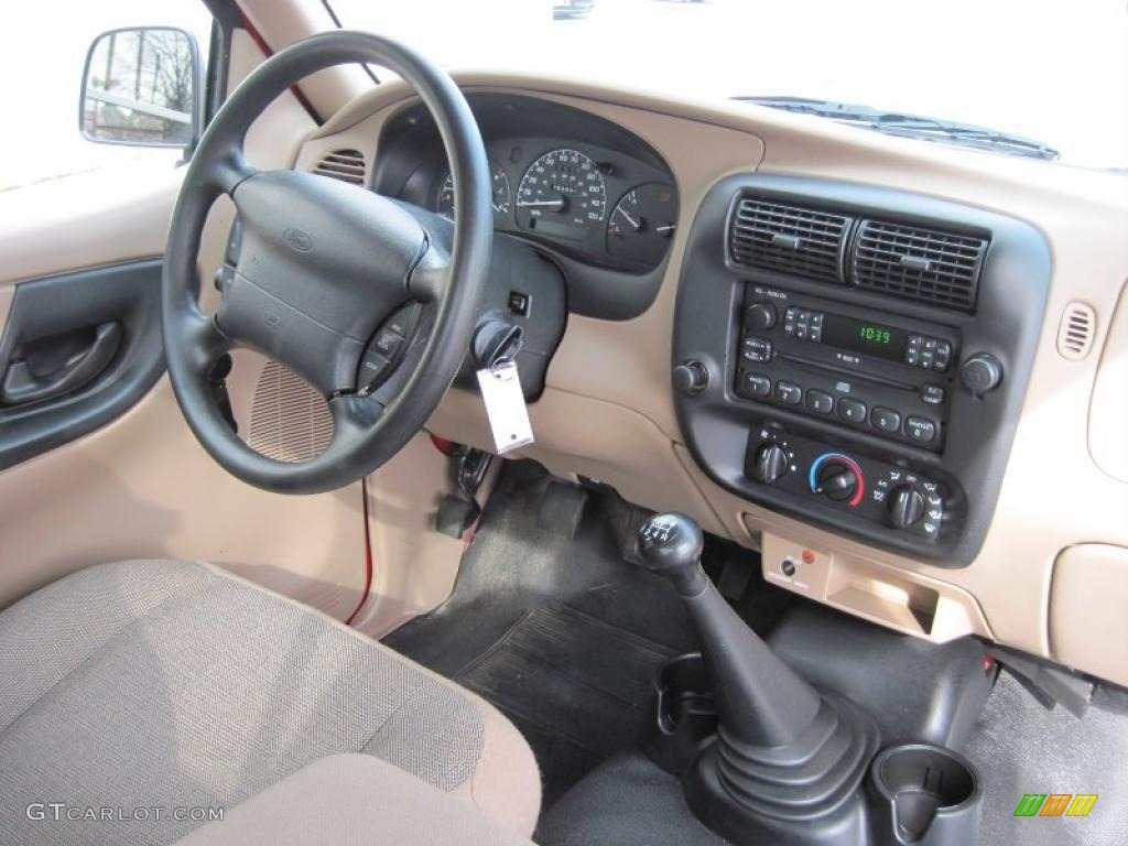 2000 Ranger Sport Regular Cab - Bright Red / Medium Prairie Tan photo #7