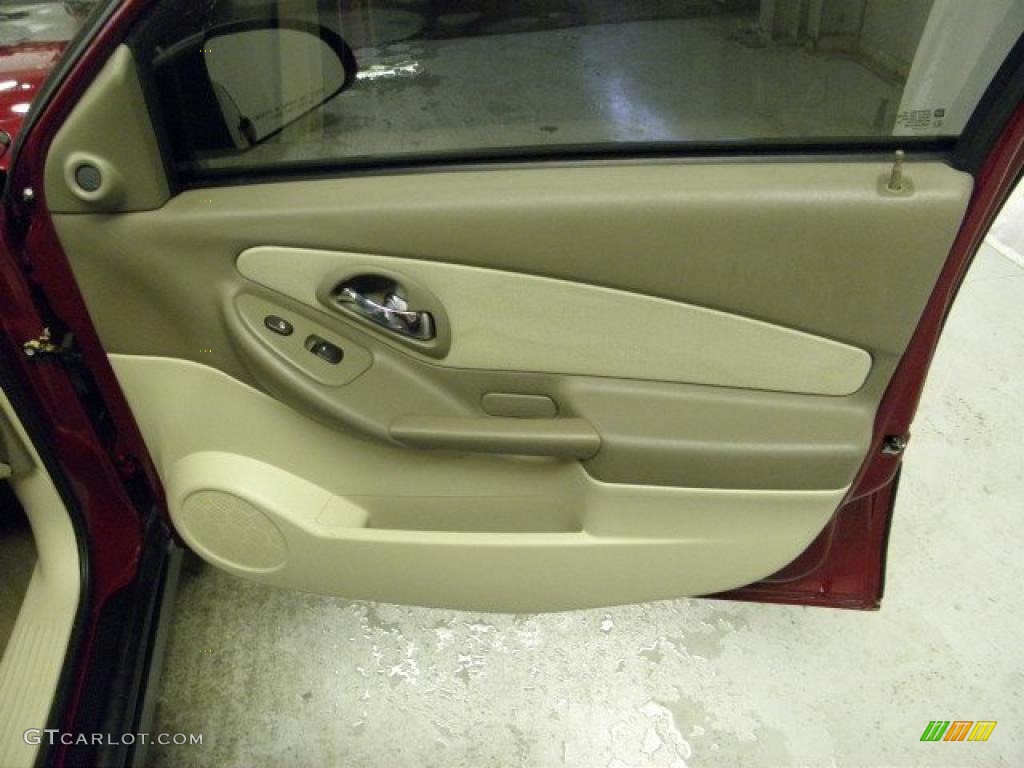2004 Malibu LS V6 Sedan - Sport Red Metallic / Neutral photo #11
