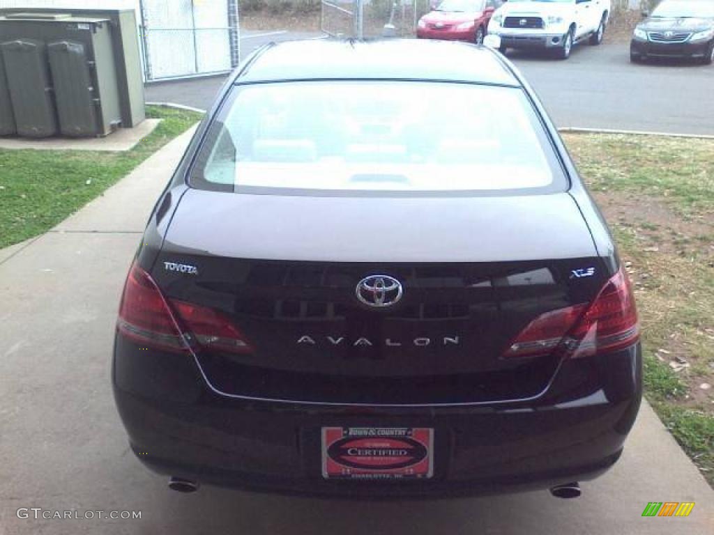 2008 Avalon XLS - Black / Ash Gray photo #4