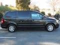 2009 Brilliant Black Crystal Pearl Chrysler Town & Country Touring  photo #4