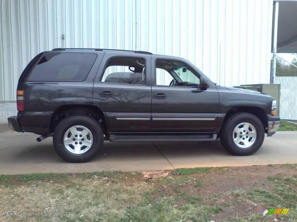 2004 Tahoe LS 4x4 - Dark Gray Metallic / Gray/Dark Charcoal photo #17