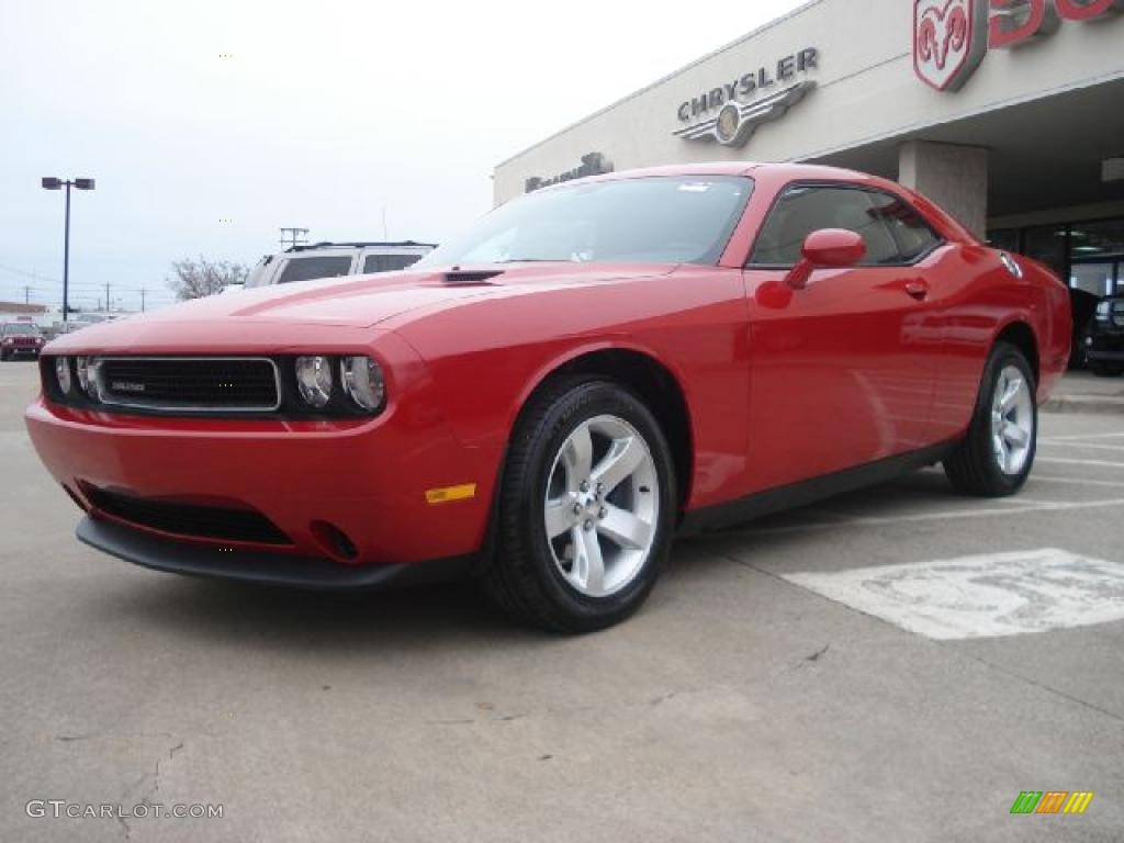 Redline 3-Coat Pearl 2011 Dodge Challenger SE Exterior Photo #45028273