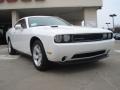 Front 3/4 View of 2011 Challenger SE
