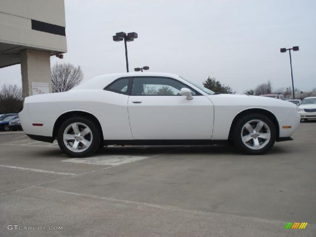 Bright White 2011 Dodge Challenger SE Exterior Photo #45028453