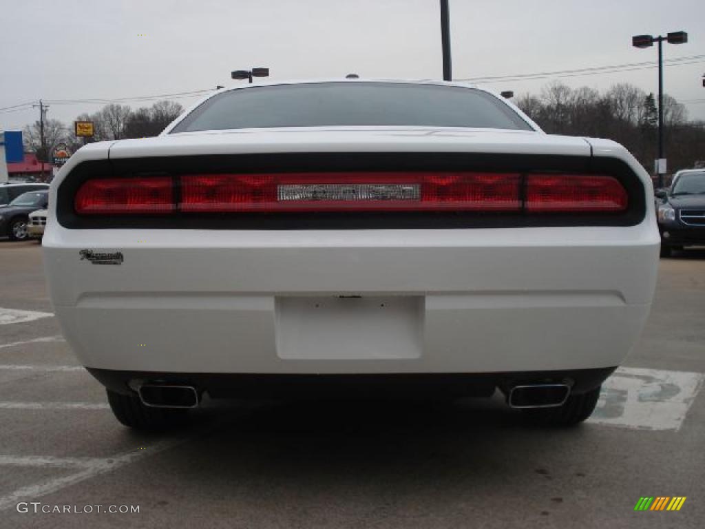 Bright White 2011 Dodge Challenger SE Exterior Photo #45028481
