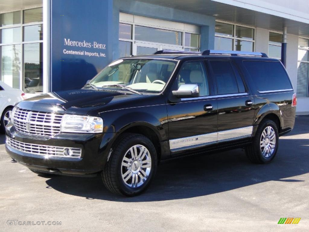 2008 Navigator L Elite - Black / Stone photo #51