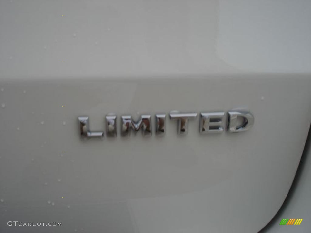 2011 Chrysler Town & Country Limited Marks and Logos Photos