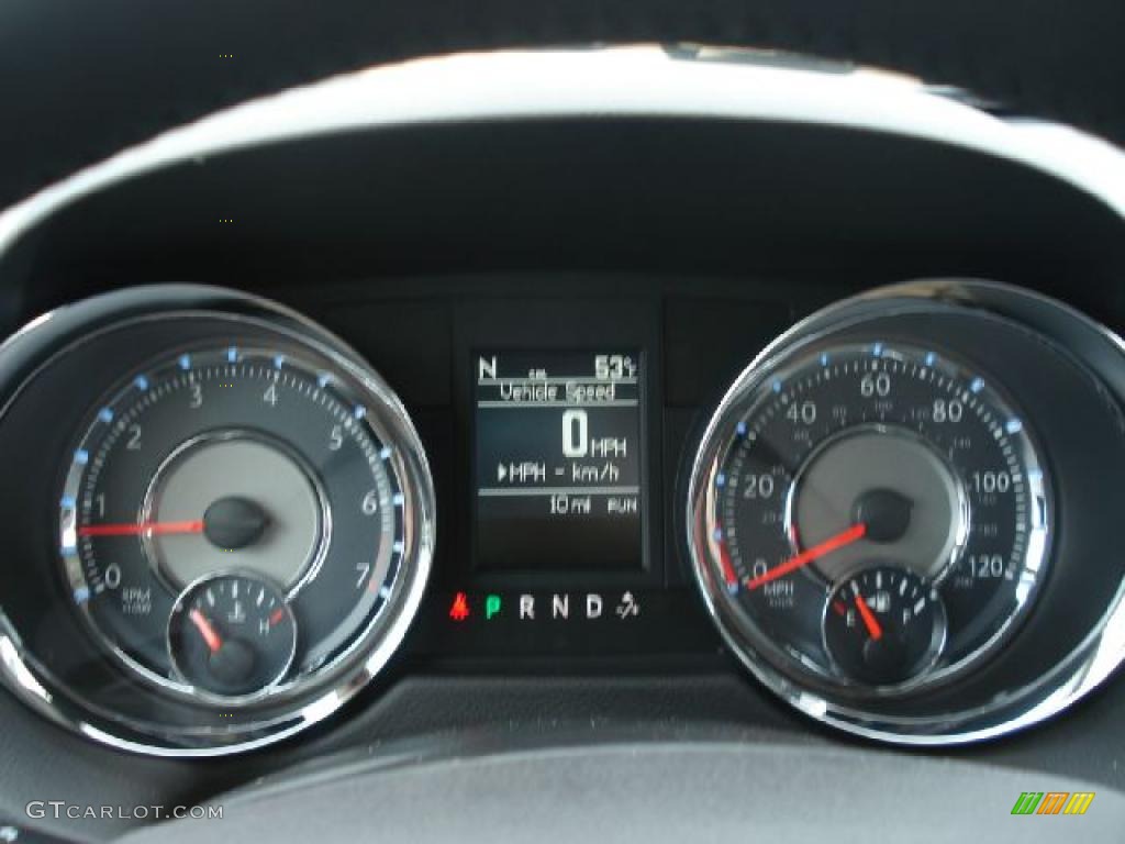2011 Chrysler Town & Country Limited Gauges Photo #45029149