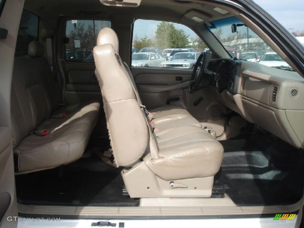 2001 Silverado 2500HD LS Extended Cab - Summit White / Tan photo #27