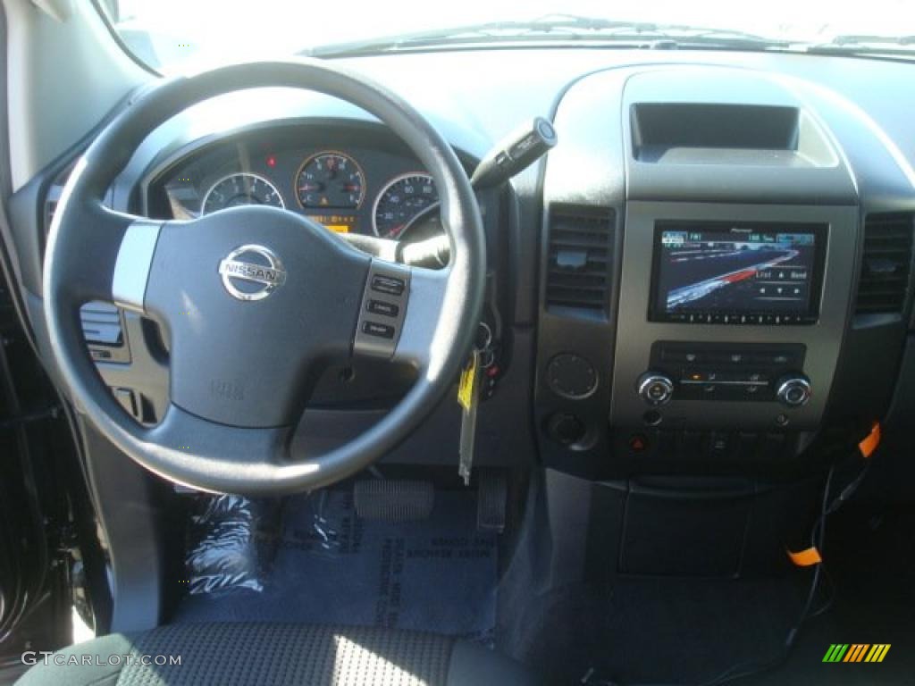 2009 Nissan Titan SE Crew Cab Dashboard Photos