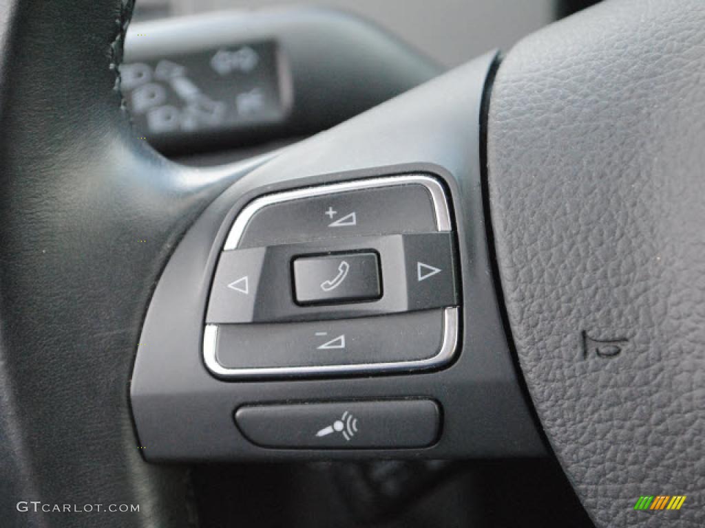2010 Volkswagen CC Sport Controls Photo #45036697