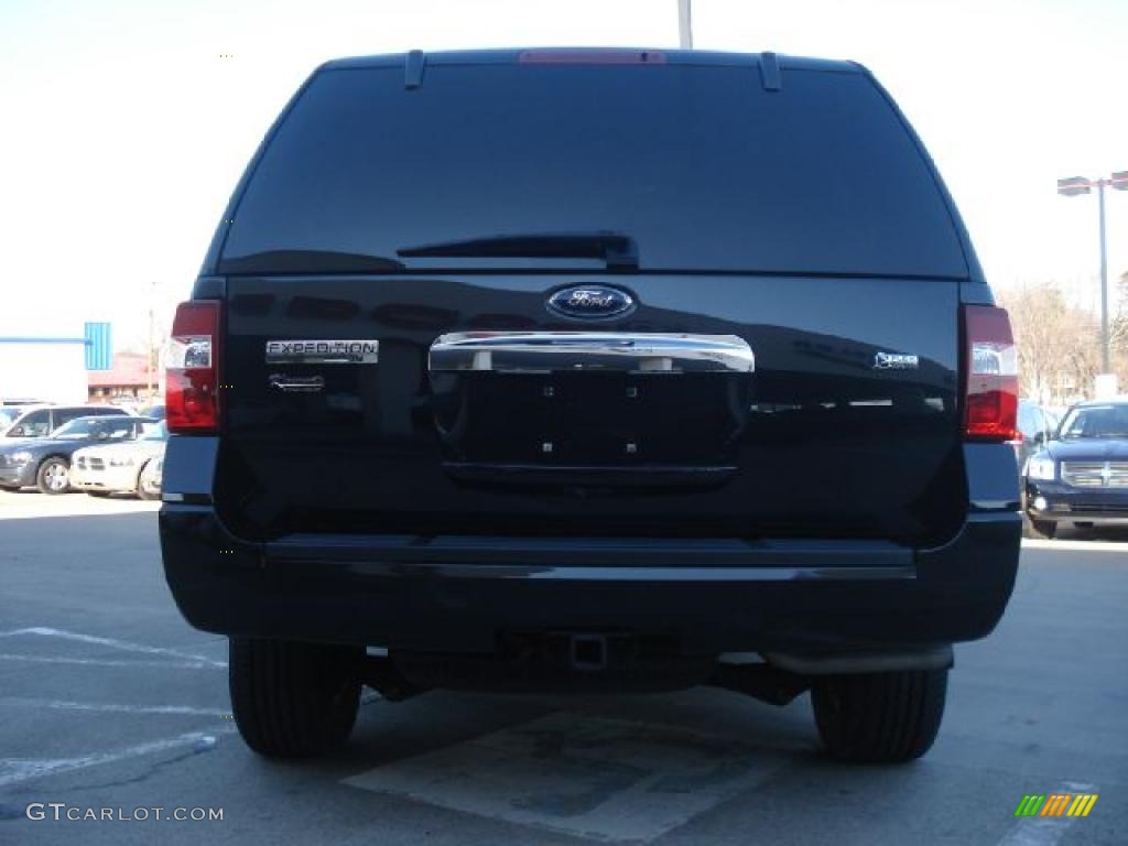 2010 Expedition XLT - Tuxedo Black / Stone photo #4