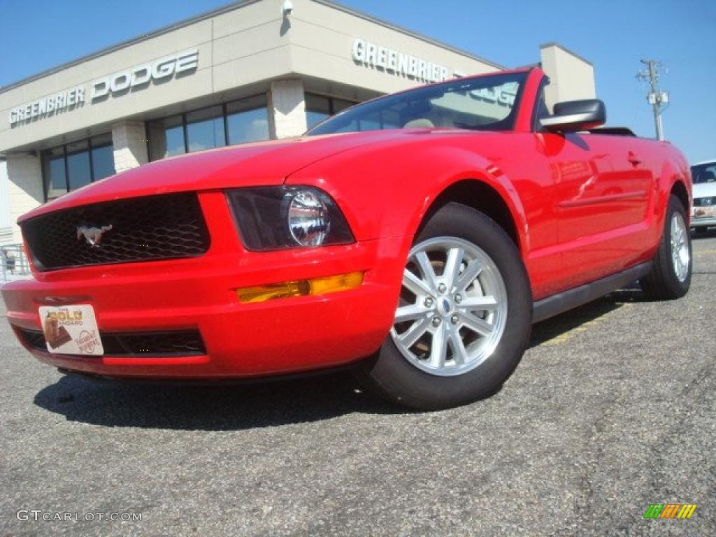 2007 Mustang V6 Deluxe Convertible - Torch Red / Medium Parchment photo #1