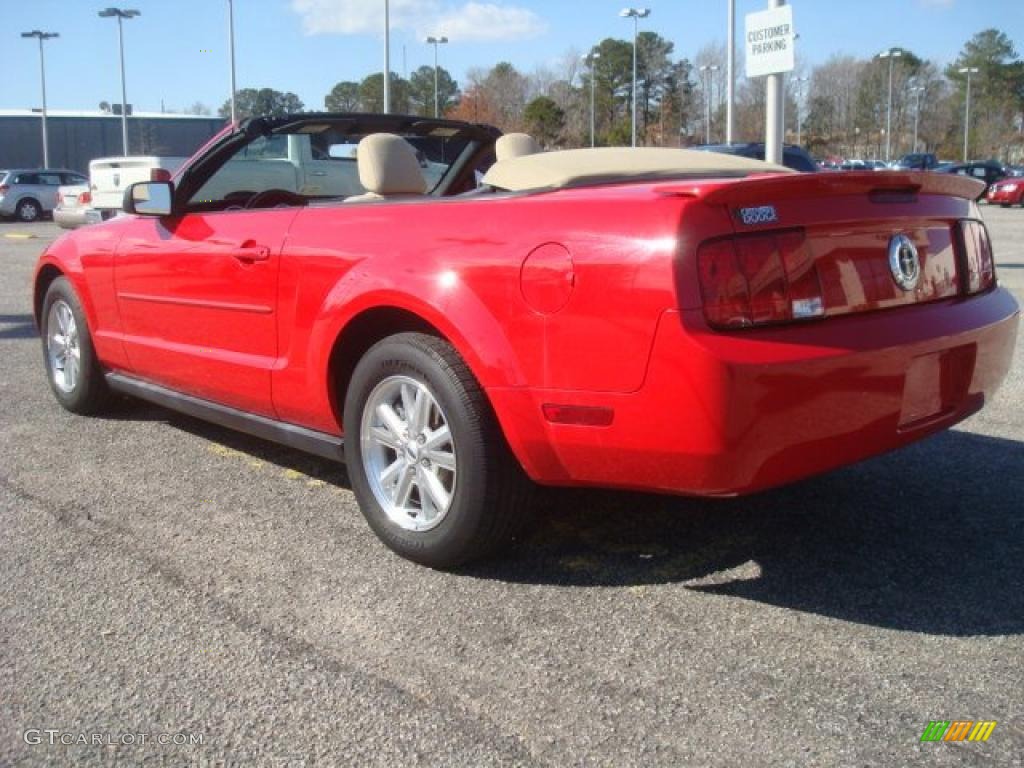 2007 Mustang V6 Deluxe Convertible - Torch Red / Medium Parchment photo #4