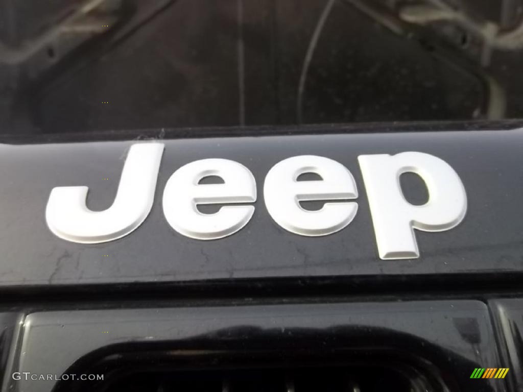 1998 Jeep Cherokee Classic 4x4 Marks and Logos Photos