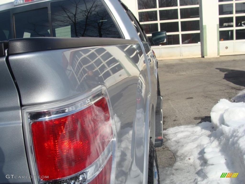 2010 F150 Lariat SuperCrew 4x4 - Ingot Silver Metallic / Black photo #5