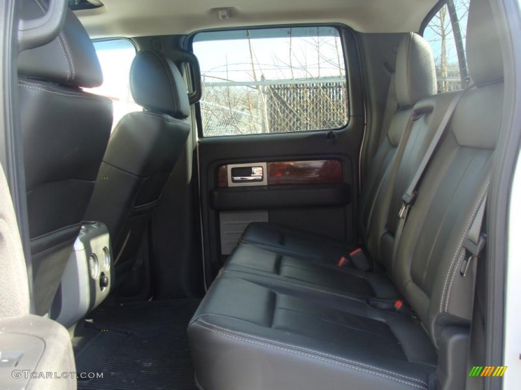 2010 F150 Lariat SuperCrew 4x4 - Ingot Silver Metallic / Black photo #9
