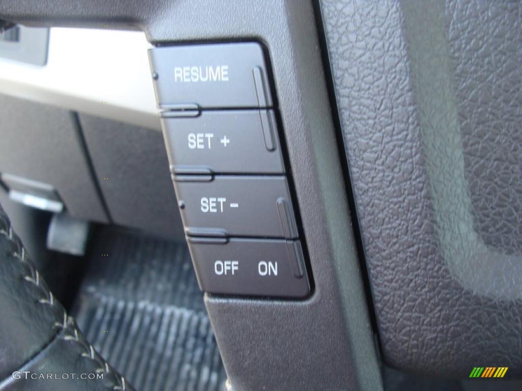 2010 F150 Lariat SuperCrew 4x4 - Ingot Silver Metallic / Black photo #25