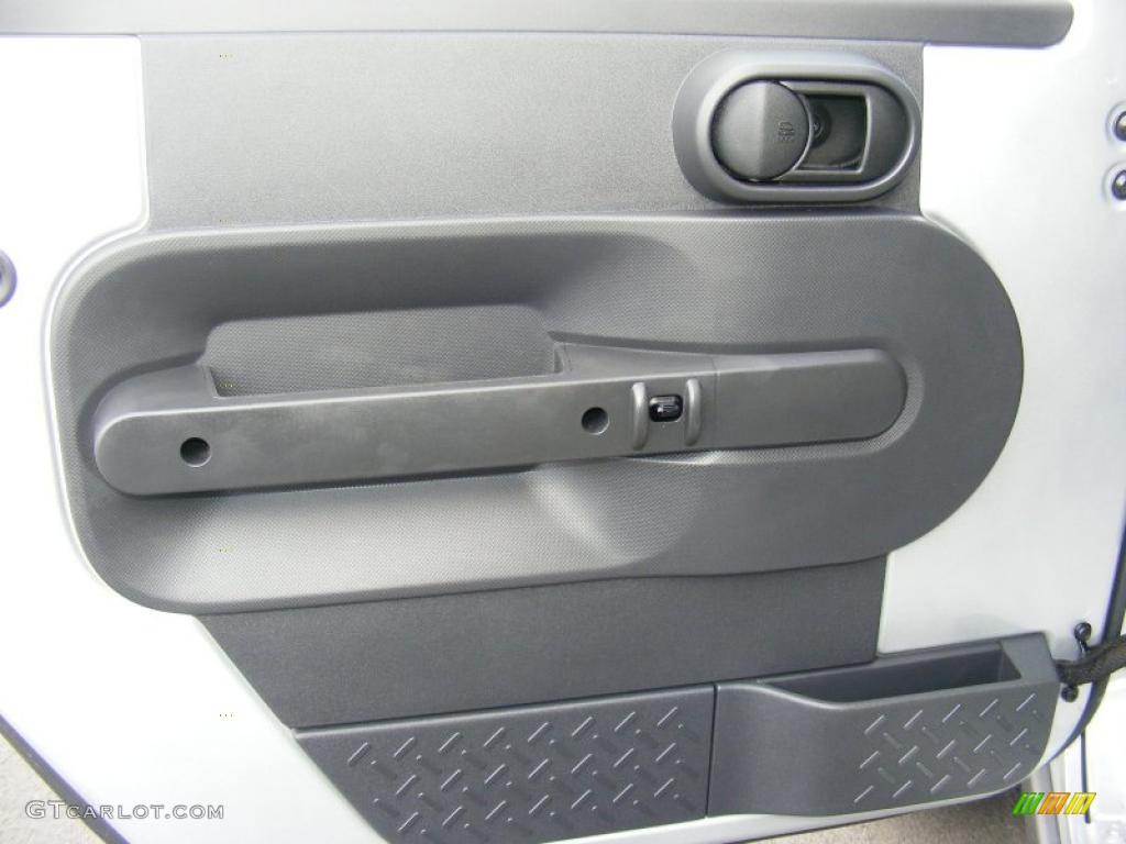 2009 Jeep Wrangler Rubicon 4x4 Dark Slate Gray/Medium Slate Gray Door Panel Photo #45048328