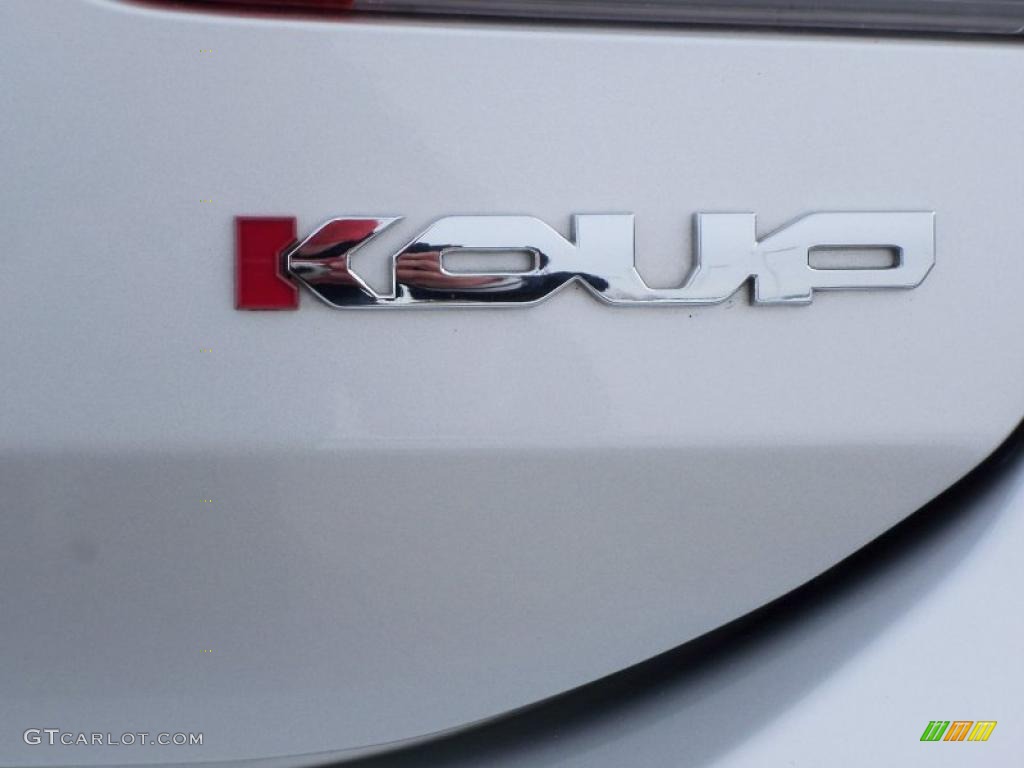2010 Kia Forte Koup SX Marks and Logos Photos