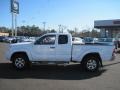 Super White - Tacoma V6 PreRunner Access Cab Photo No. 2