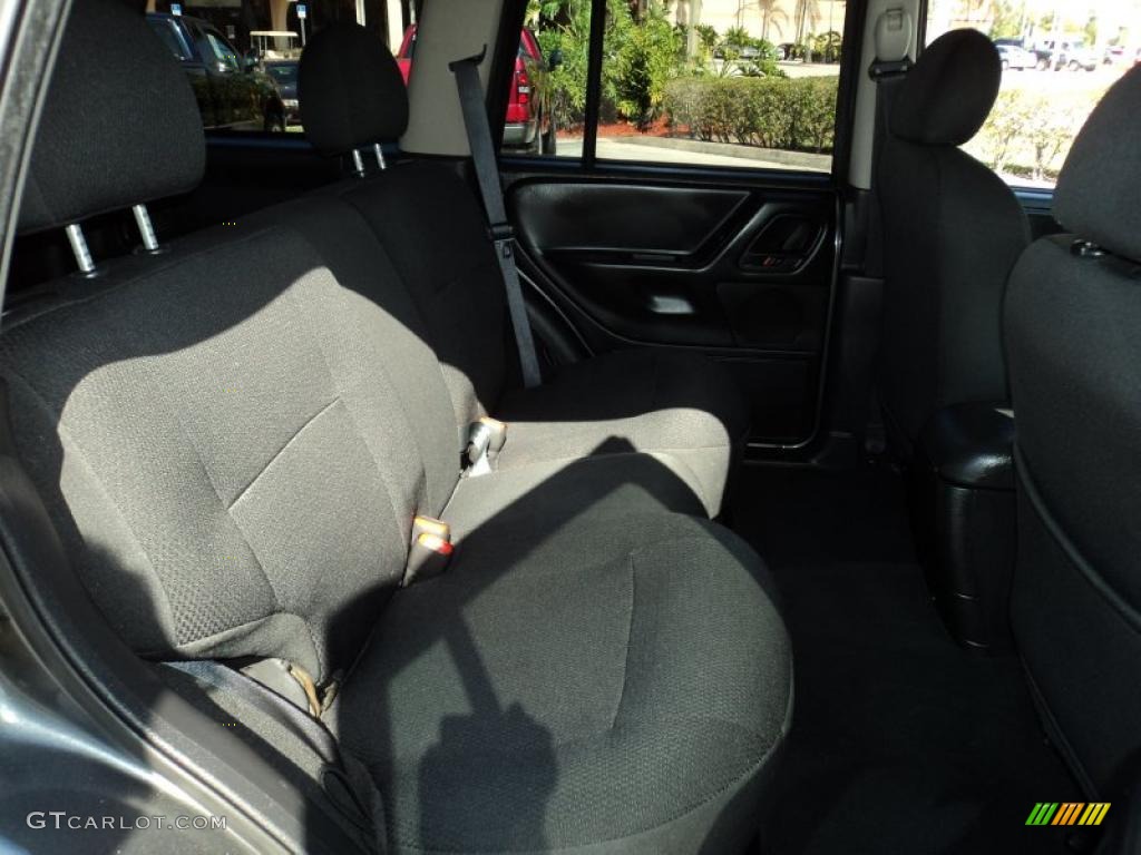 2004 Grand Cherokee Laredo - Graphite Metallic / Dark Slate Gray photo #22