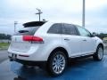 2011 White Platinum Tri-Coat Lincoln MKX FWD  photo #3