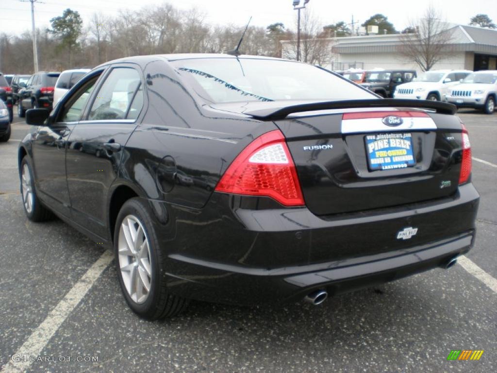 2010 Fusion SEL V6 - Tuxedo Black Metallic / Charcoal Black photo #7