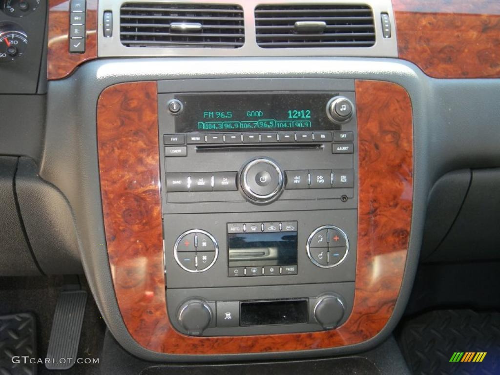 2009 Chevrolet Silverado 1500 LTZ Extended Cab 4x4 Controls Photo #45065329