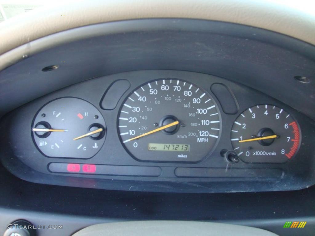 2001 Mitsubishi Galant ES Gauges Photos
