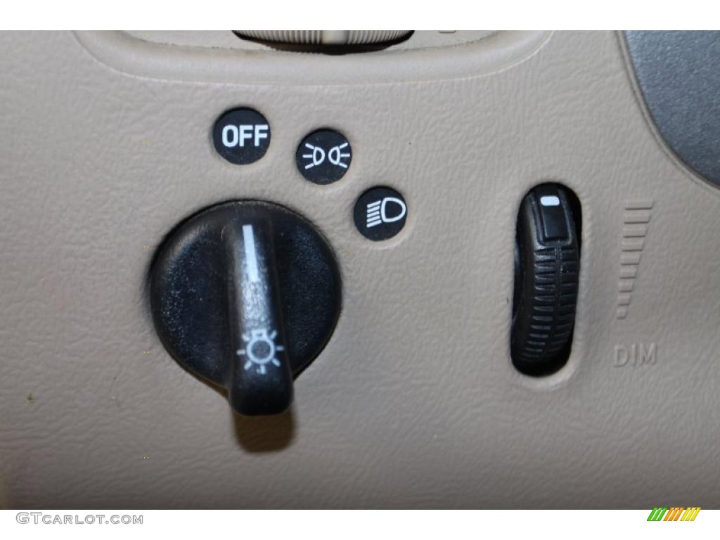 2001 Ford Explorer Sport Trac Standard Explorer Sport Trac Model Controls Photo #45068573