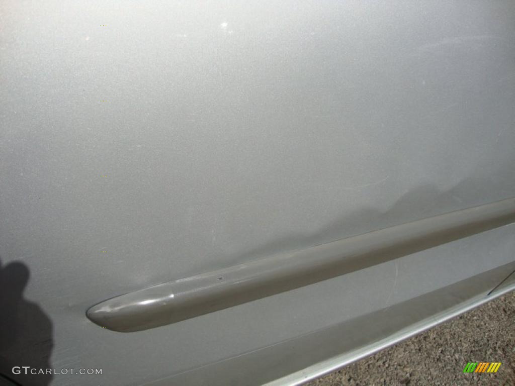 2000 MPV DX - Highlight Silver / Gray photo #30