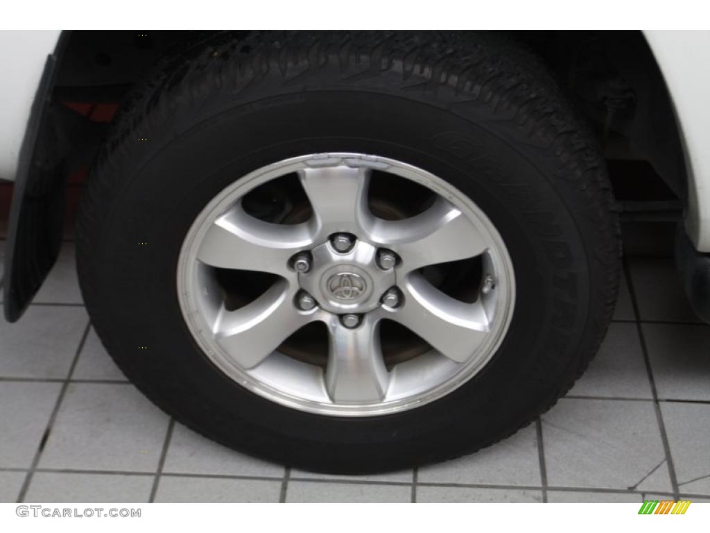 2004 4Runner Sport Edition - Natural White / Dark Charcoal photo #14