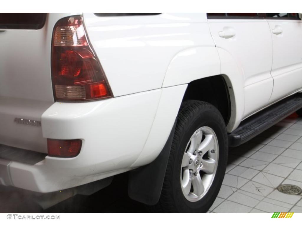 2004 4Runner Sport Edition - Natural White / Dark Charcoal photo #15