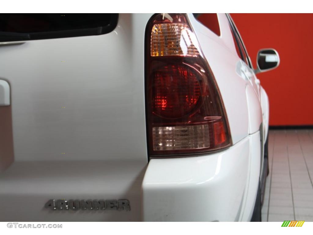 2004 4Runner Sport Edition - Natural White / Dark Charcoal photo #16