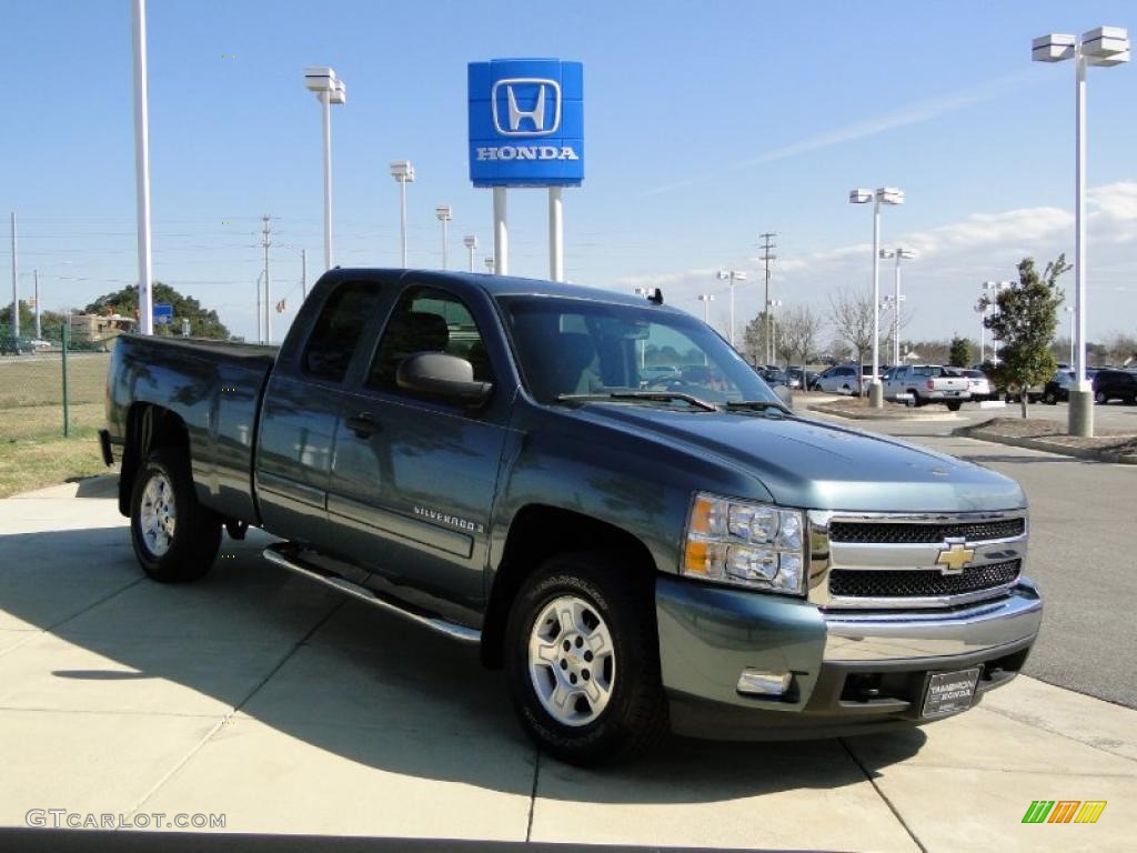 2007 Silverado 1500 LT Extended Cab - Blue Granite Metallic / Ebony Black photo #2