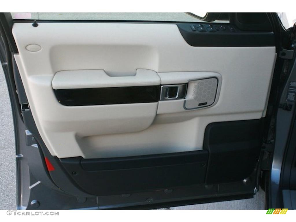 2011 Land Rover Range Rover HSE Ivory/Jet Black Door Panel Photo #45075066