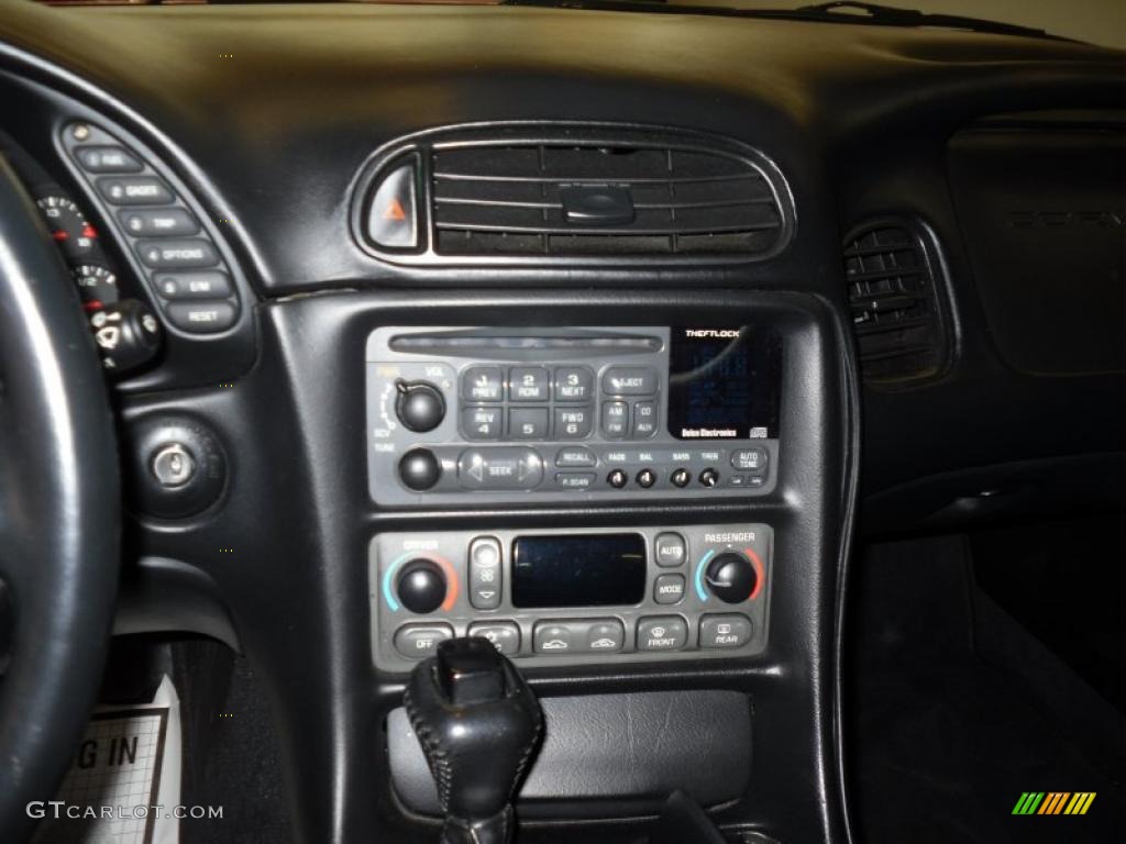 1999 Chevrolet Corvette Coupe Controls Photo #45077593