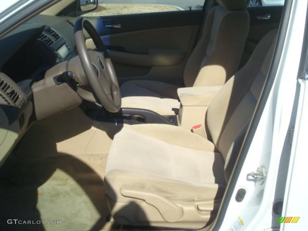 2003 Accord LX Sedan - Taffeta White / Ivory photo #10