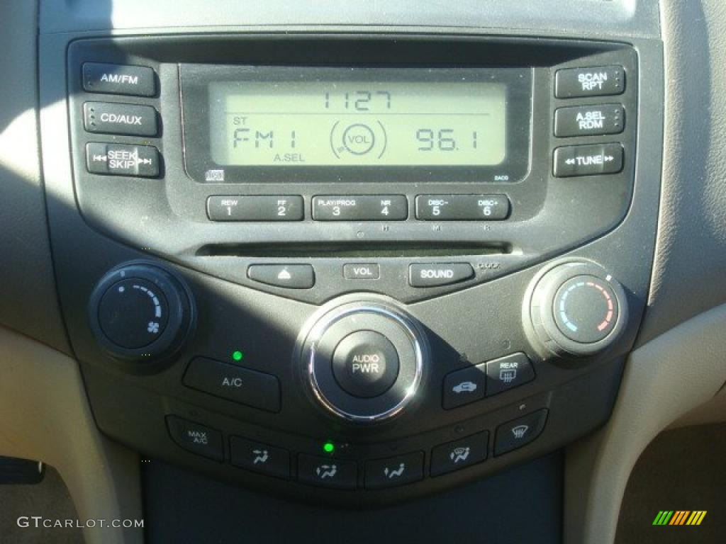 2003 Honda Accord LX Sedan Controls Photo #45077718